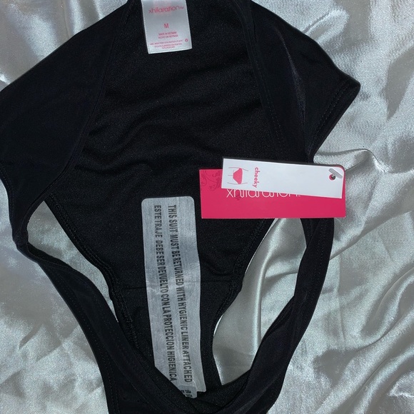 Bikini from Cupshe! - Picture 5 of 5